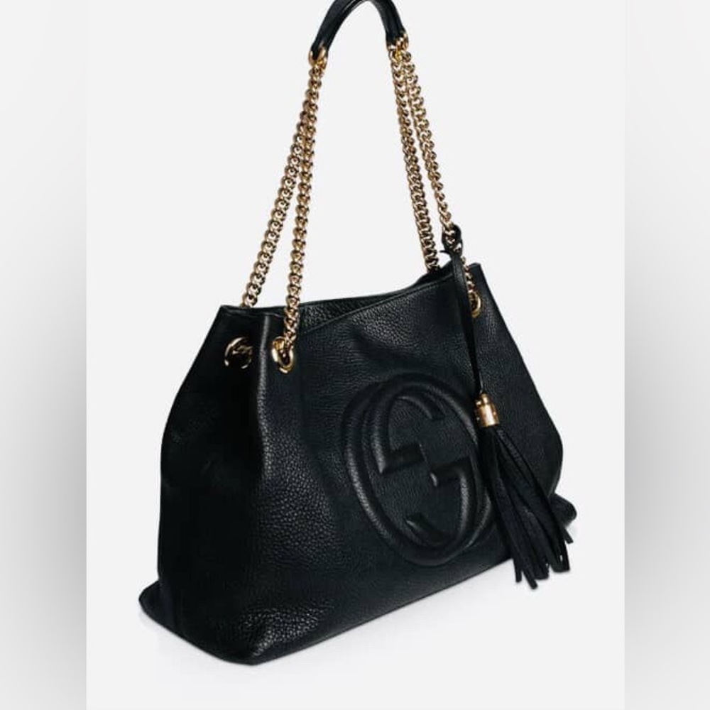 (SOLD) EUC Gucci soho Black Leather Shoulder Bag with Gold Chain